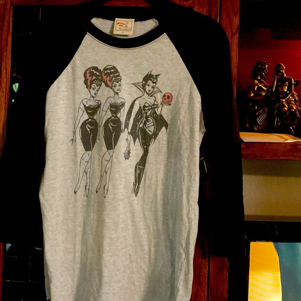 Mischief made three-quarter length T-shirt scoopneck